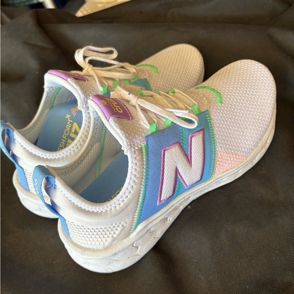 New Balance White and Blue Sneakers with Purple Accents